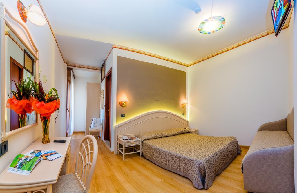 Hotel Europa Bibione Szoba fotó